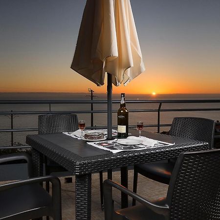Welcome Home, With A Fantastic View, Sunrise & Sunsets Estreito Da Calheta Eksteriør billede