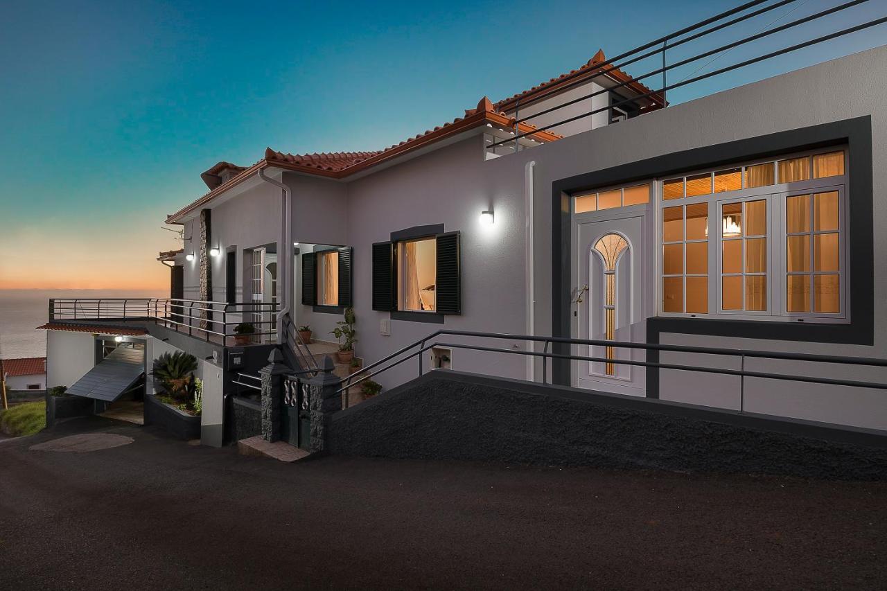 Welcome Home, With A Fantastic View, Sunrise & Sunsets Estreito Da Calheta Eksteriør billede
