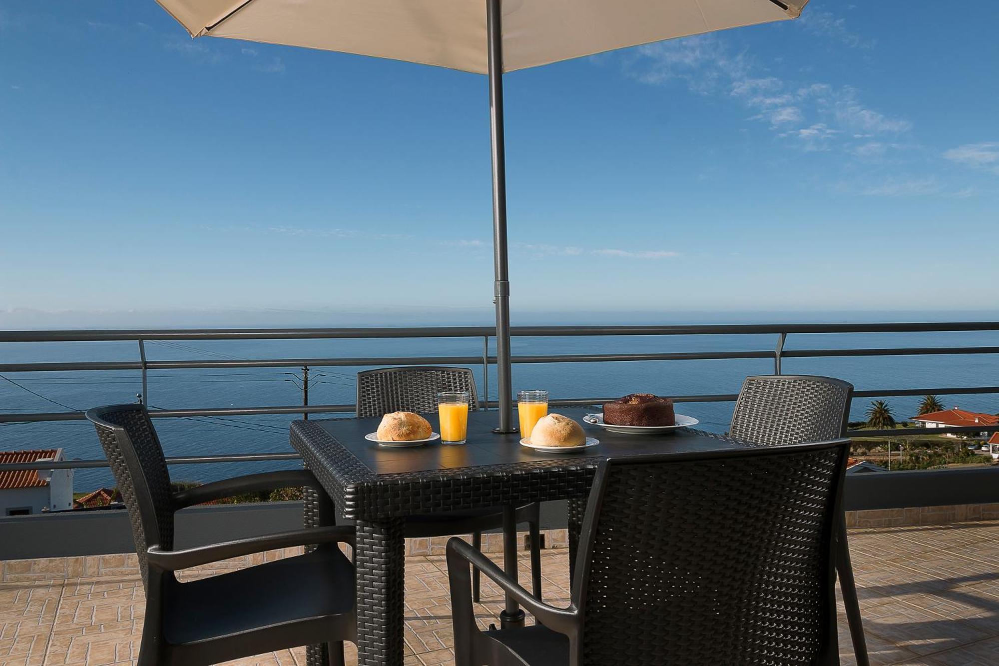 Welcome Home, With A Fantastic View, Sunrise & Sunsets Estreito Da Calheta Eksteriør billede
